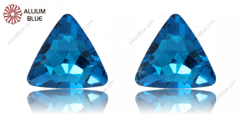 VALUEMAX CRYSTAL Triangle Fancy Stone 18mm Blue Zircon F